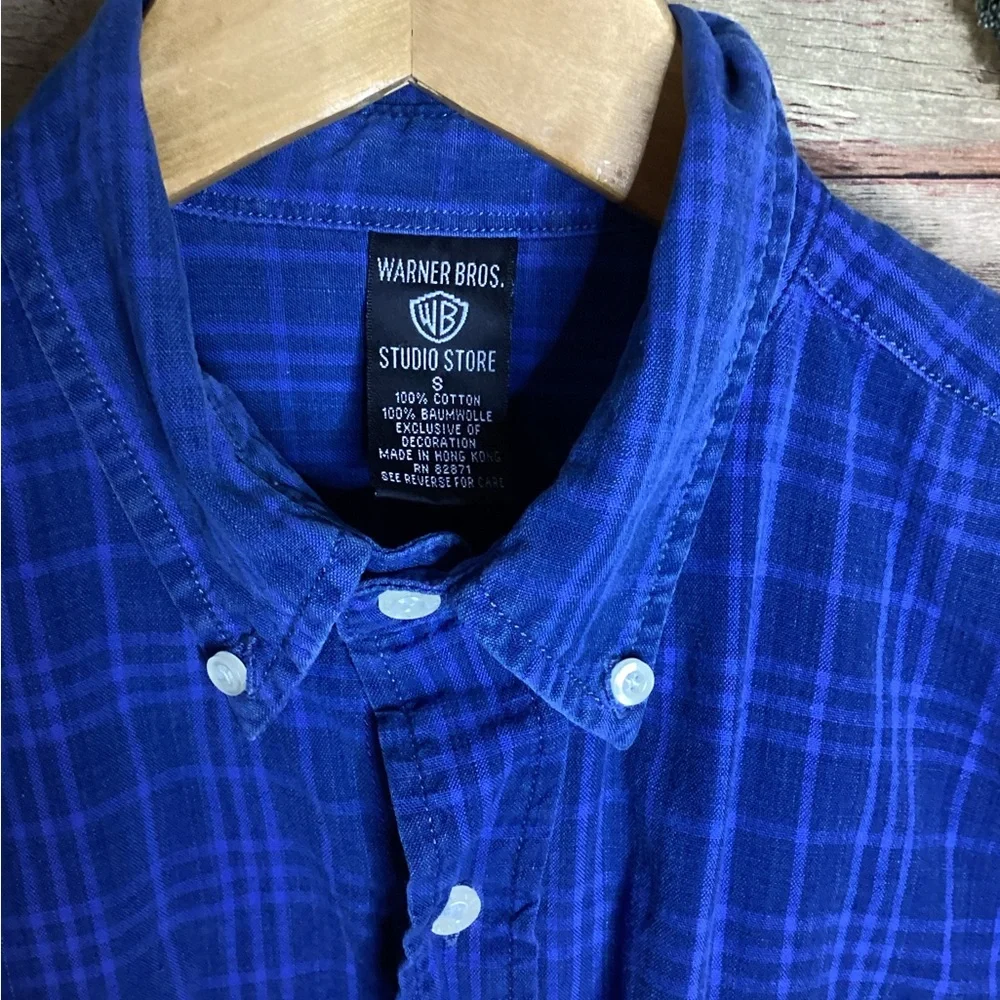 VINTAGE 1998 Warner Bros Long Sleeve Button Down Shirt Size Small - Picture 4 of 5